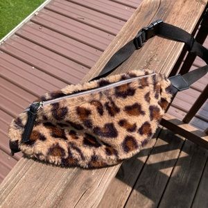 Small leopard print Fanny pack